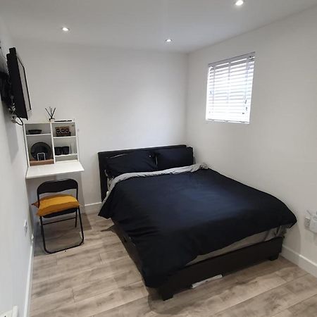 The Suite Grays Экстерьер фото